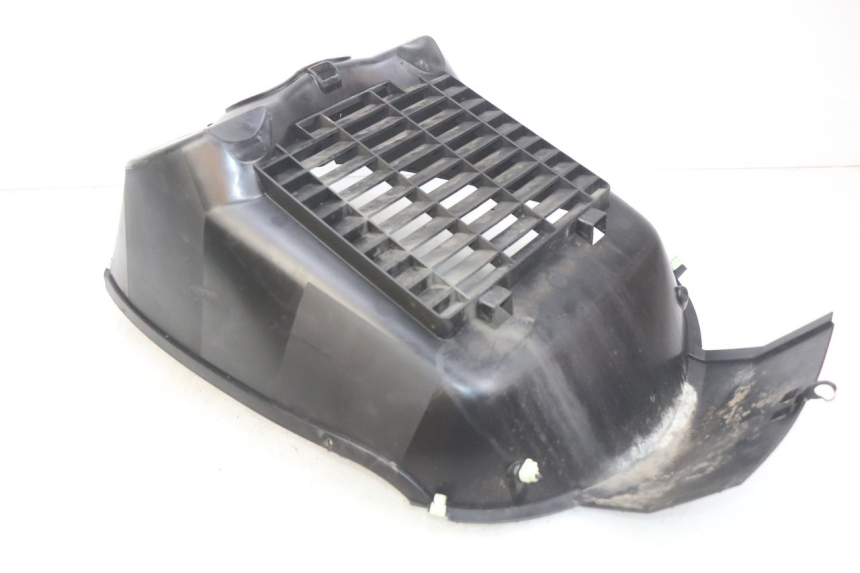 photo de GRIGLIA RADIATORE PEUGEOT SATELIS 125 (2010 - 2012) - Altra angolazione