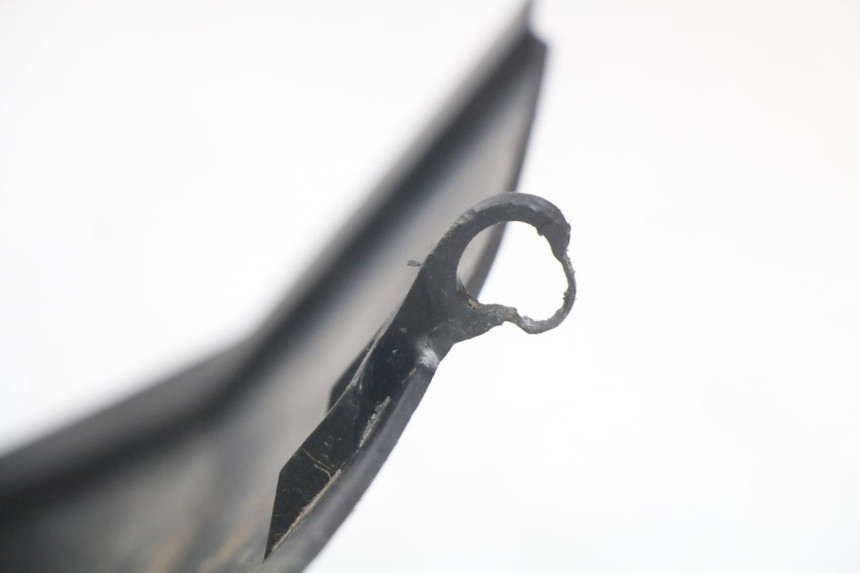 photo de GRIGLIA RADIATORE PEUGEOT SATELIS 125 (2010 - 2012) - Primo piano tecnico