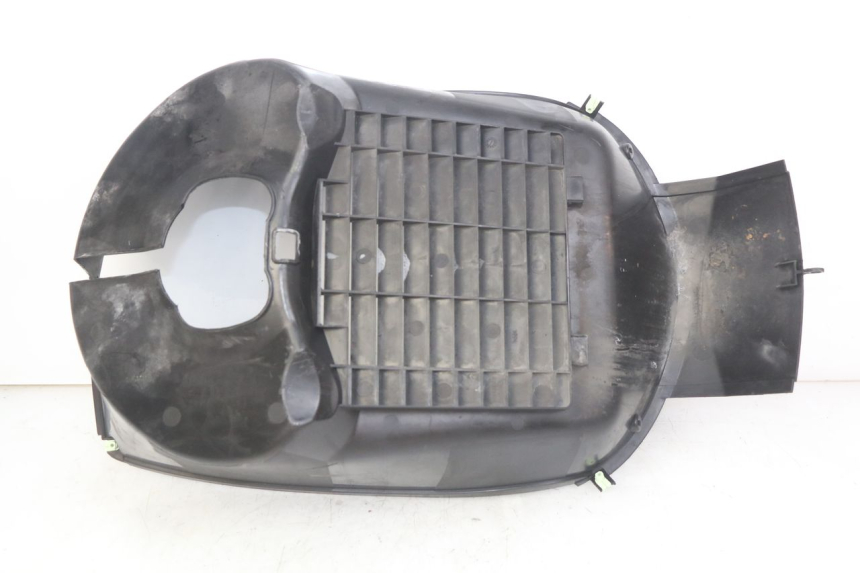 photo de GRIGLIA RADIATORE PEUGEOT SATELIS 125 (2006 - 2009) - Dettaglio del componente