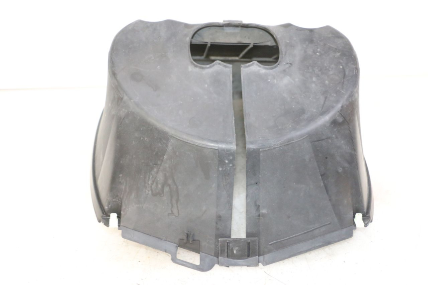 photo de GRIGLIA RADIATORE PEUGEOT SATELIS 250 (2006 - 2012) - Primo piano tecnico