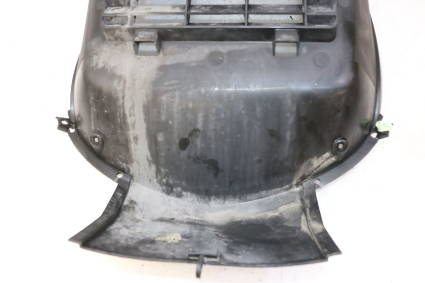 photo de Griglia del radiatore PEUGEOT SATELIS 125 (2013 - 2018) - Dettaglio del componente