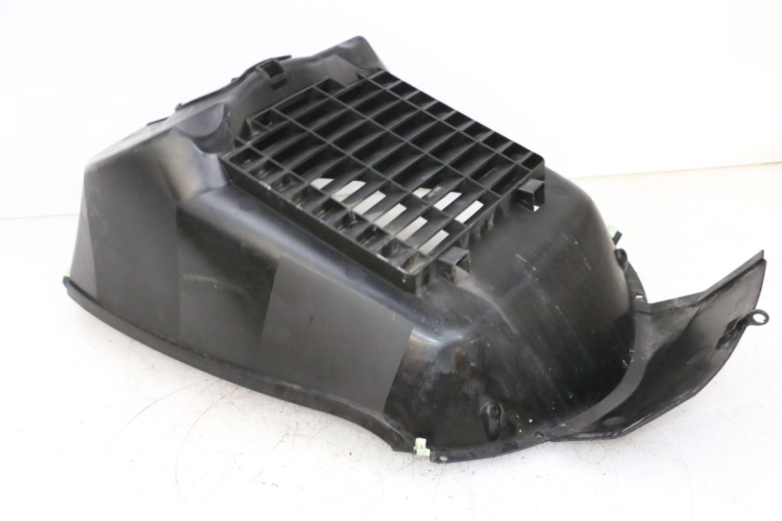 photo de Griglia del radiatore PEUGEOT SATELIS 125 (2013 - 2018) - Zoom sullo stato d'uso