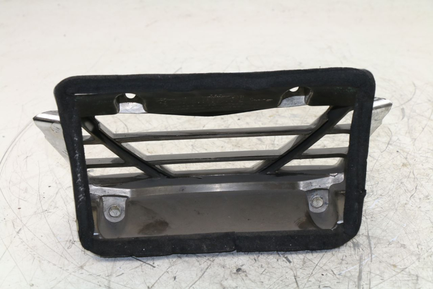 photo de Griglia del radiatore SYM JOYRIDE 125 (2002 - 2009) - Zoom sullo stato d'uso