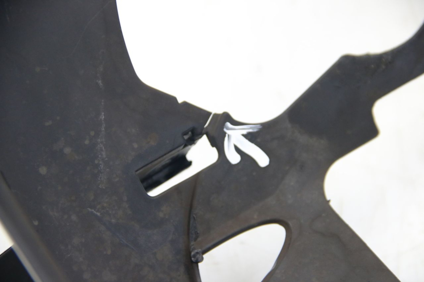 photo de GRIGLIA RADIATORE YAMAHA XMAX X-MAX 125 (2006 - 2009) - Primo piano tecnico