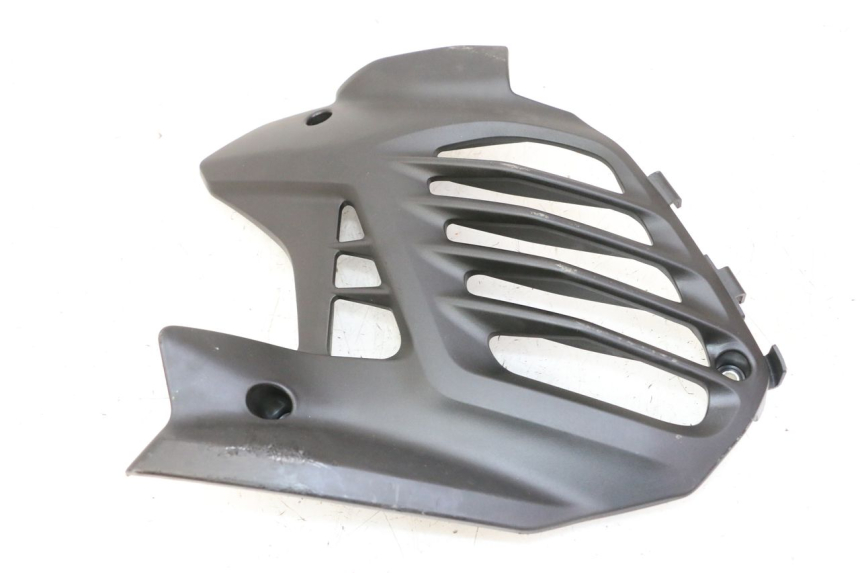 photo de GRIGLIA RADIATORE YAMAHA XMAX X-MAX 125 (2021 - 2025) - Dettagli dei punti di fissaggio