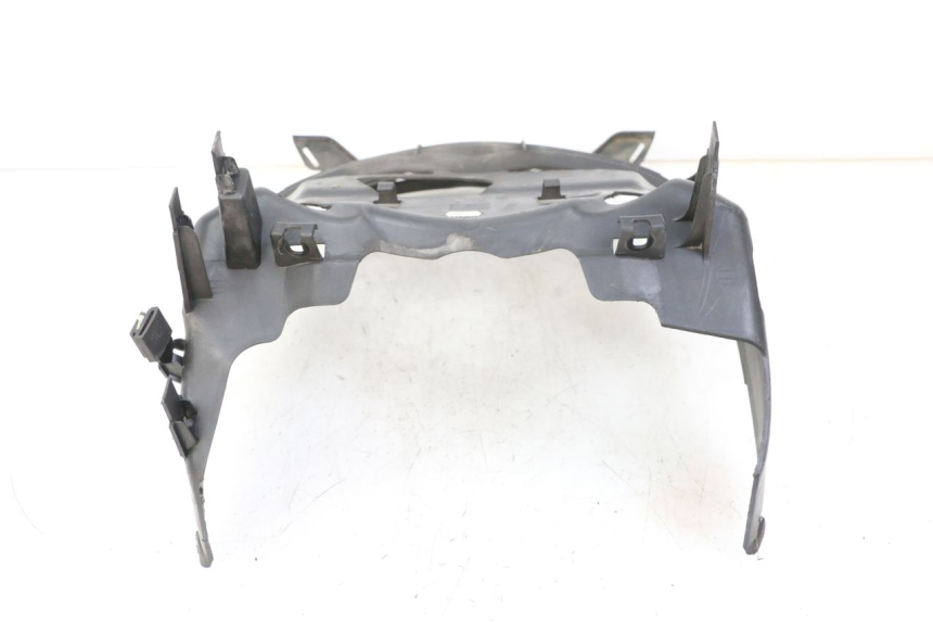 photo de GRIGLIA RADIATORE YAMAHA X-MAX XMAX ABS 250 (2010 - 2014) - Dettagli dei punti di fissaggio