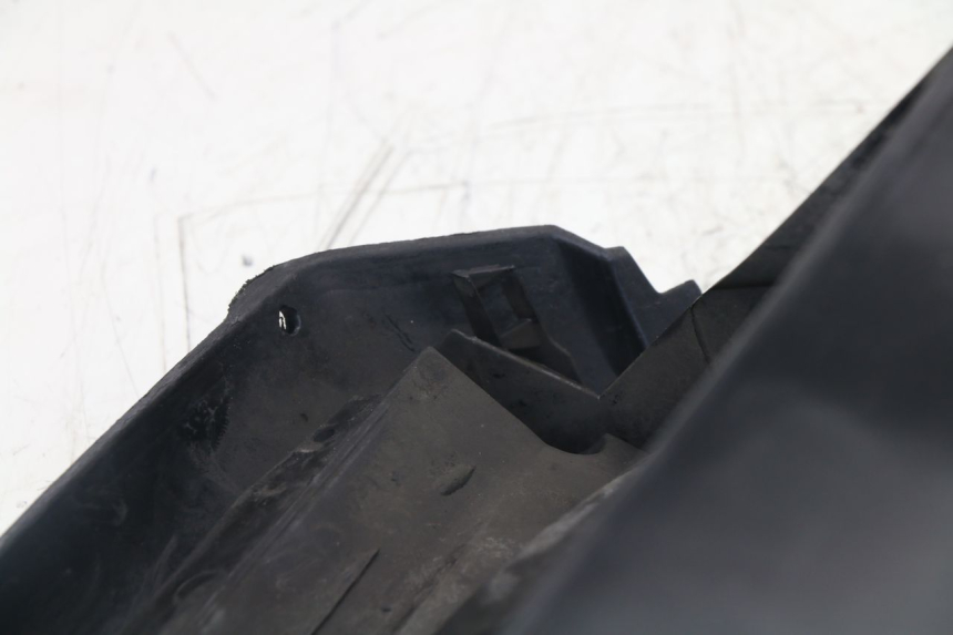 photo de Griglia del radiatore YAMAHA YP MAJESTY ABS 400 (2007 - 2009) - Dettaglio del componente