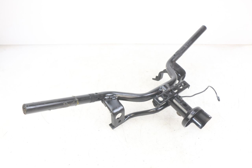 photo de MANUBRIO KYMCO AGILITY 16+ 4T 50 (2018 - 2023) - Primo piano tecnico