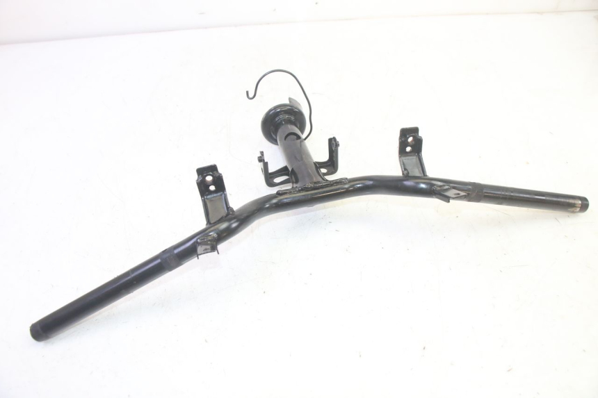 photo de MANUBRIO KYMCO AGILITY 4T 50 (2018 - 2022) - Zoom sullo stato d'uso