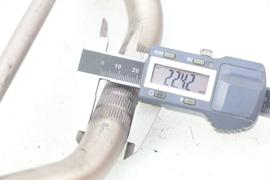 photo de MANUBRIO MBK BOOSTER SPIRIT NAKED 50 (2004 - 2017) - Zoom sullo stato d'uso