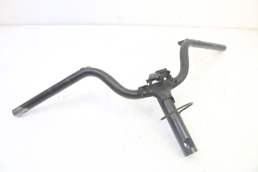 photo de MANUBRIO HONDA FES S-WING SWING ABS 125 (2007 - 2015) - Dettaglio del componente