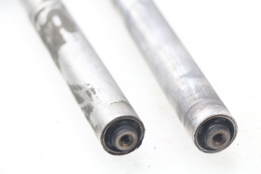 photo de MANUBRIO YAMAHA FJR ABS 1300 (2006 - 2012) - Zoom sullo stato d'uso