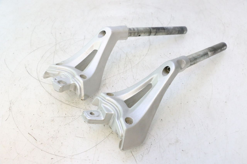 photo de MANUBRIO GILERA GP 800 (2007 - 2013) - Dettaglio del componente
