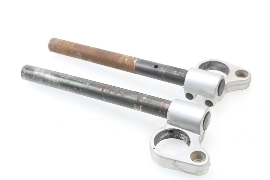 photo de manubrio SUZUKI GSXF GSX F 600 (1988 - 1997) - Primo piano tecnico