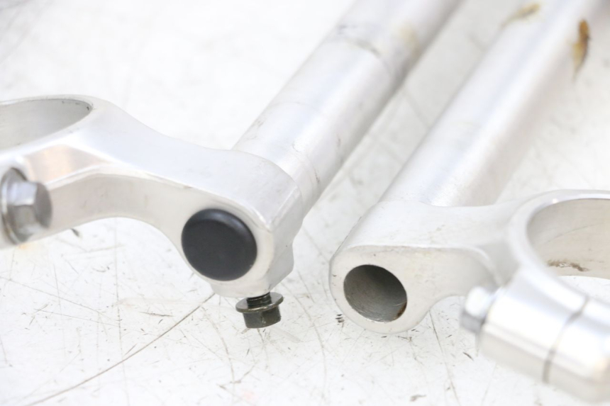 photo de MANUBRIO SUZUKI GSXR GSX-R 1000 (2003 - 2004) - Altra angolazione