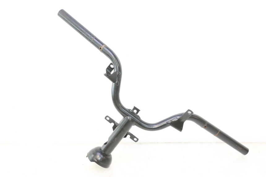 photo de MANUBRIO PEUGEOT KISBEE 4T 50 (2023 - 2026) - Vista principale