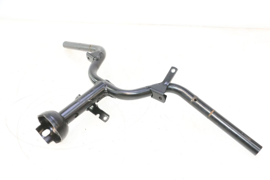 photo de MANUBRIO PEUGEOT KISBEE 4T 50 (2023 - 2026) - Dettaglio del componente