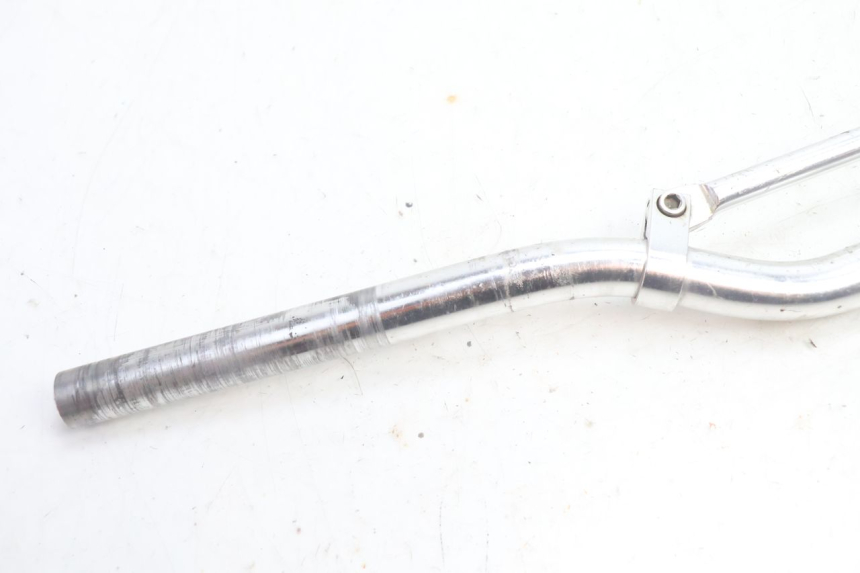 photo de MANUBRIO PEUGEOT LUDIX BLASTER 50 (2006 - 2014) - Dettaglio del componente