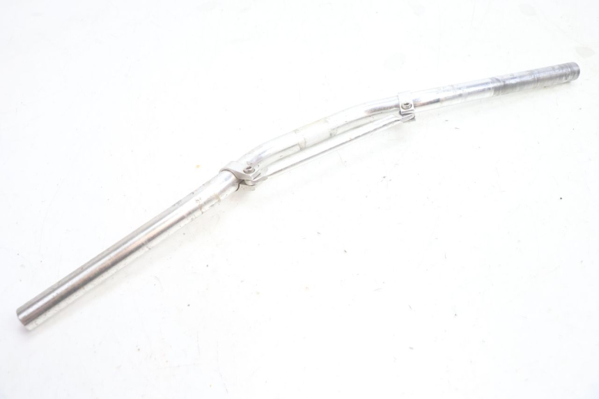 photo de MANUBRIO PEUGEOT LUDIX BLASTER 50 (2006 - 2014) - Dettagli dei punti di fissaggio