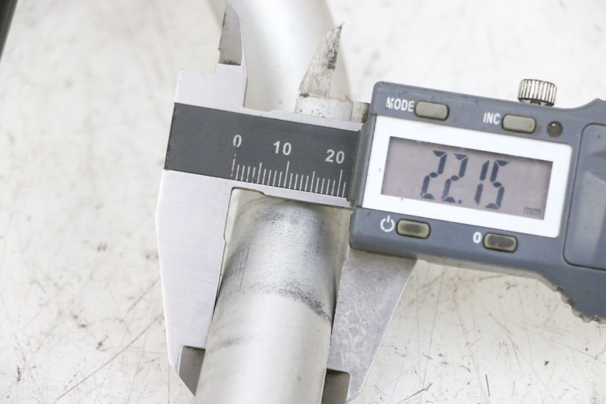 photo de MANUBRIO RIEJU MRT 50 (2018 - 2021) - Dettaglio del componente