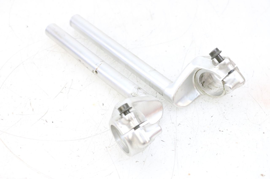 photo de MANUBRIO HONDA NSR R 125 (1994 - 2003) - Primo piano tecnico