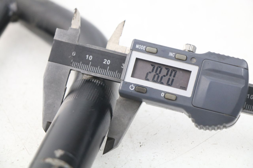 photo de MANUBRIO APOLLO RFZ 150 - Dettaglio del componente