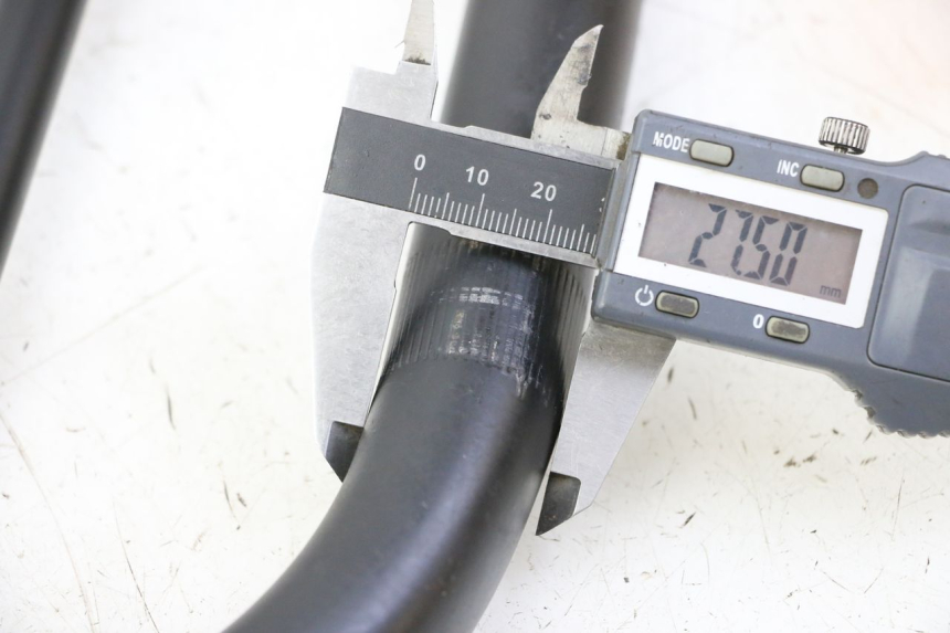 photo de MANUBRIO APOLLO RFZ 125 - Primo piano tecnico