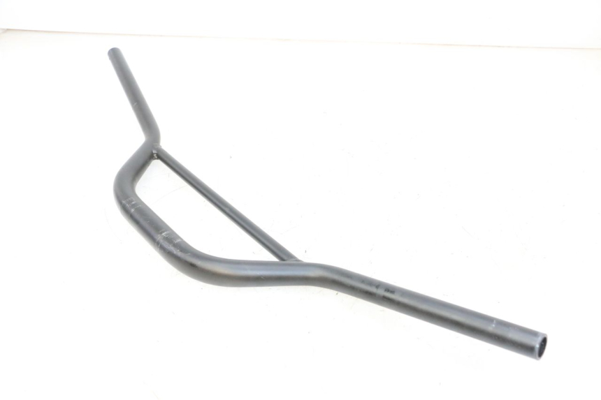 photo de MANUBRIO APOLLO RFZ 125 - Dettagli dei punti di fissaggio