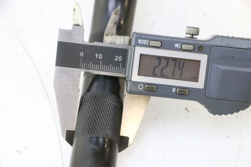 photo de MANUBRIO CAN-AM SPYDER RS 1000 (2008 - 2012) - Dettaglio del componente