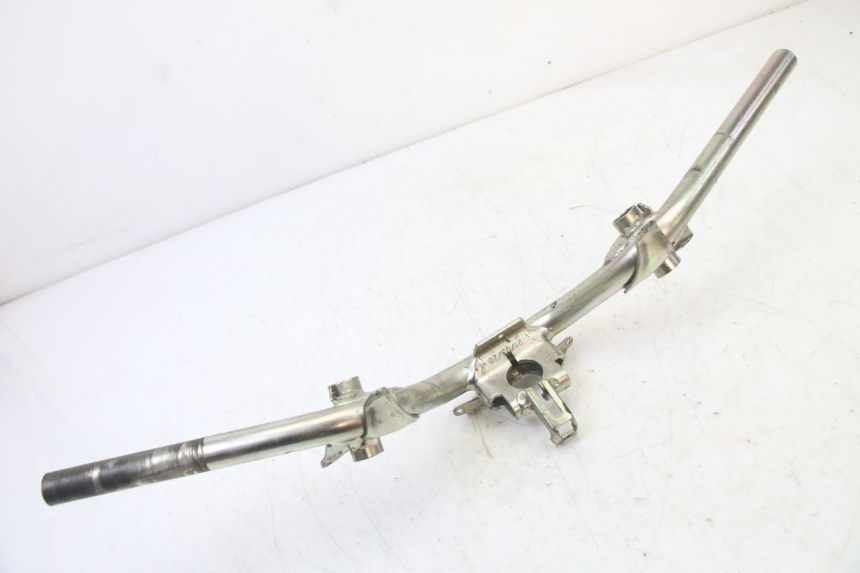 photo de Manubrio APRILIA SR 2T 50 (2018 - 2022) - Altra angolazione