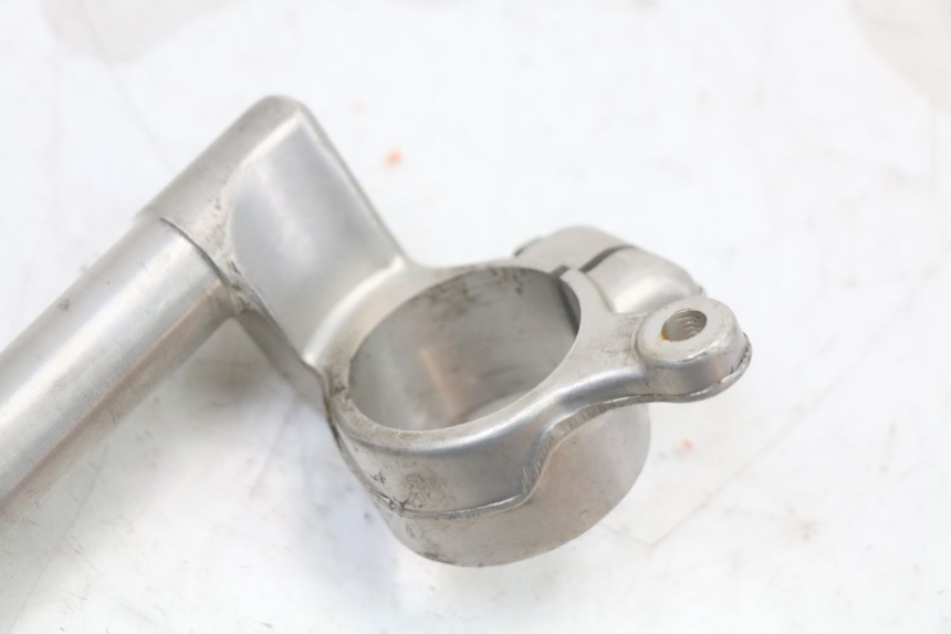 photo de MANUBRIO SUZUKI SV S 650 (1999 - 2002) - Zoom sullo stato d'uso