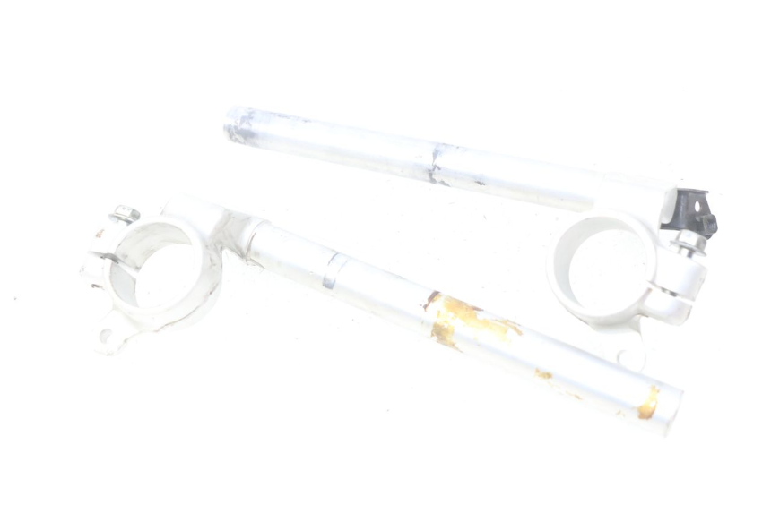 photo de MANUBRIO SUZUKI SV S 650 (1999 - 2002) - Primo piano tecnico