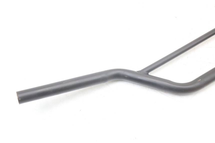 photo de MANUBRIO NITRO MOTORS THUNDER 125 - Dettagli dei punti di fissaggio