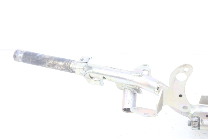 photo de MANUBRIO PIAGGIO VESPA PRIMAVERA 2T 50 (2013 - 2018) - Dettagli dei punti di fissaggio