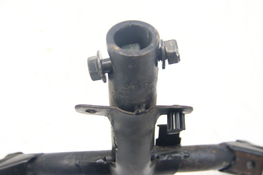 photo de MANUBRIO PEUGEOT VIVACITY NEW 4T 50 (2008 - 2017) - Zoom sullo stato d'uso