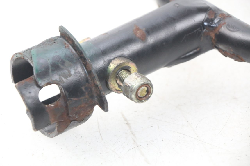 photo de Manubrio PEUGEOT VIVACITY 100 (1999 - 2008) - Zoom sullo stato d'uso