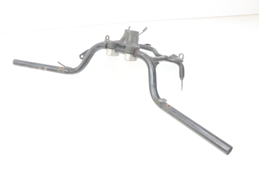 photo de MANUBRIO YAMAHA XMAX X-MAX 125 (2006 - 2009) - Altra angolazione