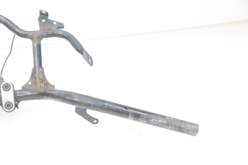 photo de MANUBRIO YAMAHA XMAX X-MAX 125 (2006 - 2009) - Dettagli dei punti di fissaggio