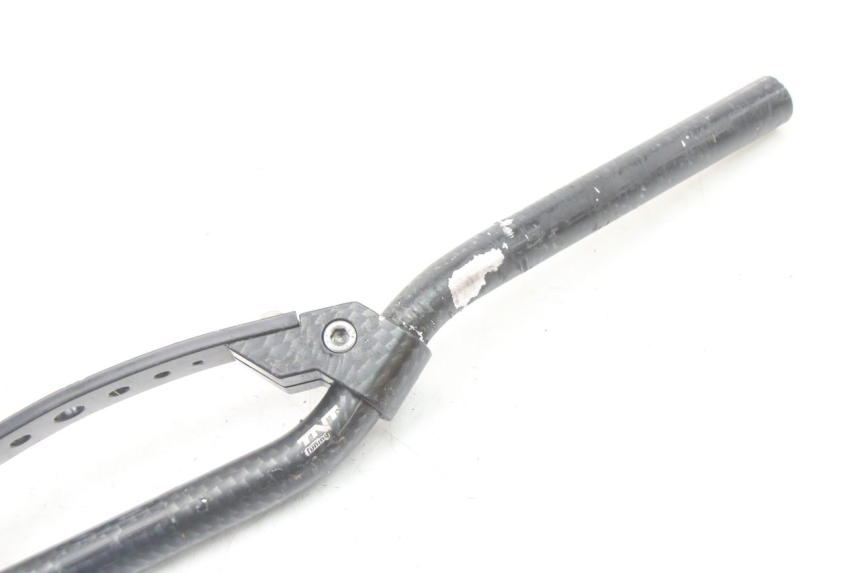 photo de MANUBRIO YAMAHA AEROX 50 (1997 - 2006) - Zoom sullo stato d'uso