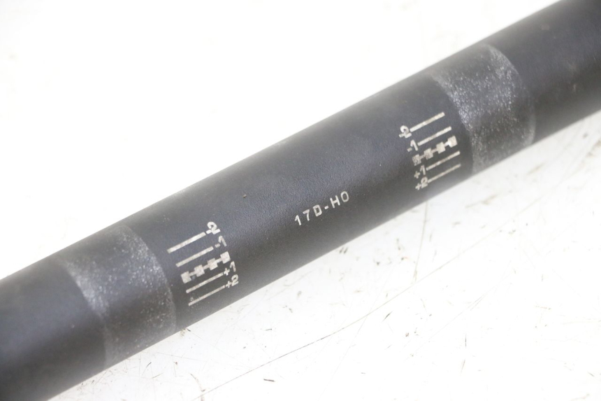 photo de MANUBRIO YAMAHA YZF YZ-F 450 (2014 - 2016) - Zoom sullo stato d'uso