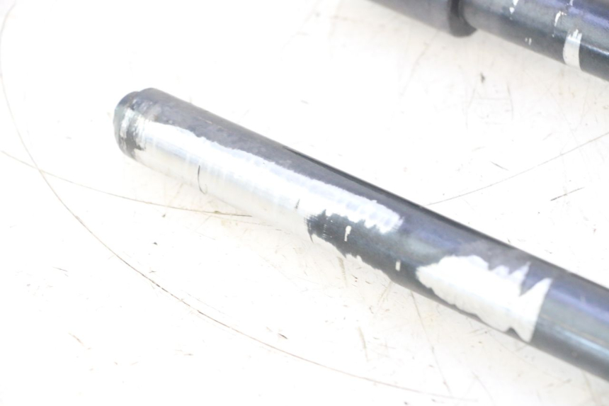 photo de MANUBRIO KAWASAKI ZZR 600 (1995 - 2004) - Dettaglio del componente