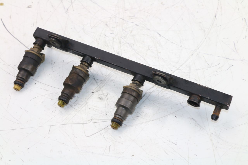 photo de INIETTORE BMW K100 1000 (1982 - 1990) - Stato della superficie e materiale