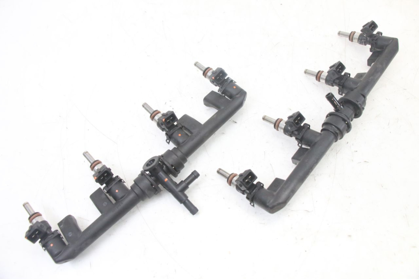 photo de INIETTORE BMW S RR ABS S1000RR 1000 (2015 - 2018) - Zoom sullo stato d'uso