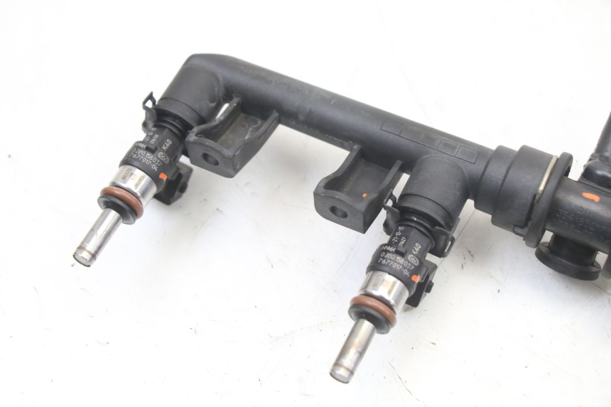 photo de INIETTORE BMW S RR ABS S1000RR 1000 (2015 - 2018) - Dettagli dei punti di fissaggio