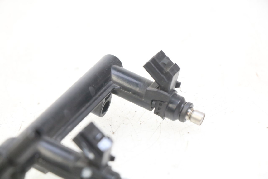 photo de INIETTORE HONDA CB R 1000 (2018 - 2023) - Altra angolazione