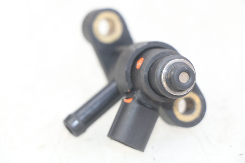 photo de INIETTORE PEUGEOT DJANGO 4T 50 (2014 - 2019) - Zoom sullo stato d'uso