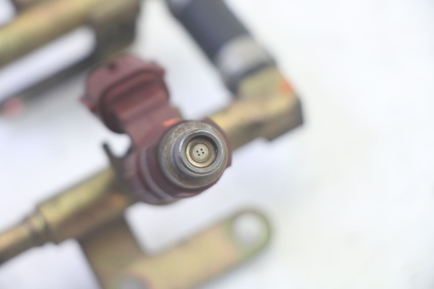 photo de INIETTORE SUZUKI DL V STROM 1000 (2002 - 2007) - Ricambio usato controllato