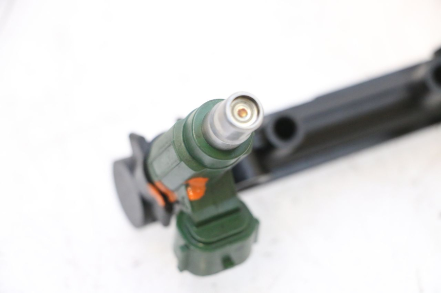 photo de INIETTORE KAWASAKI ER-6 ER6 F ABS 650 (2012 - 2016) - Primo piano tecnico