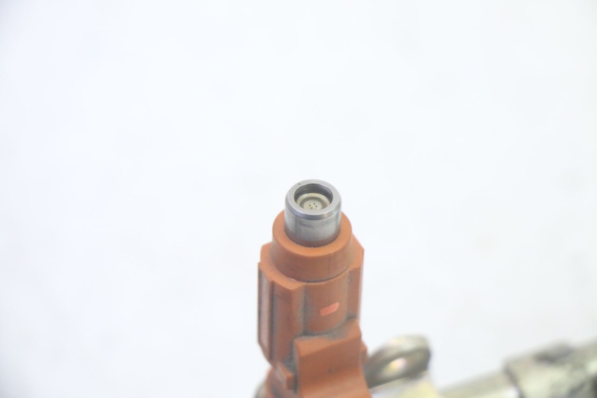 photo de Iniettore YAMAHA FJR ABS 1300 (2006 - 2012) - Stato della superficie e materiale