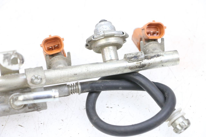 photo de Iniettore YAMAHA FJR ABS 1300 (2006 - 2012) - Stato della superficie e materiale